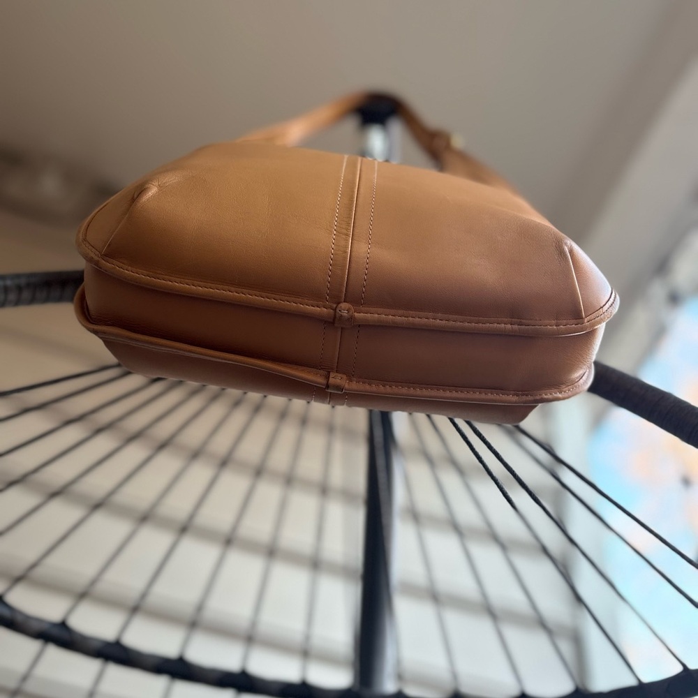 Coach Ergo 33 | Glovetanned Leather | Great Condition | 2022 Archive Re-Edition - Picture 10 of 15